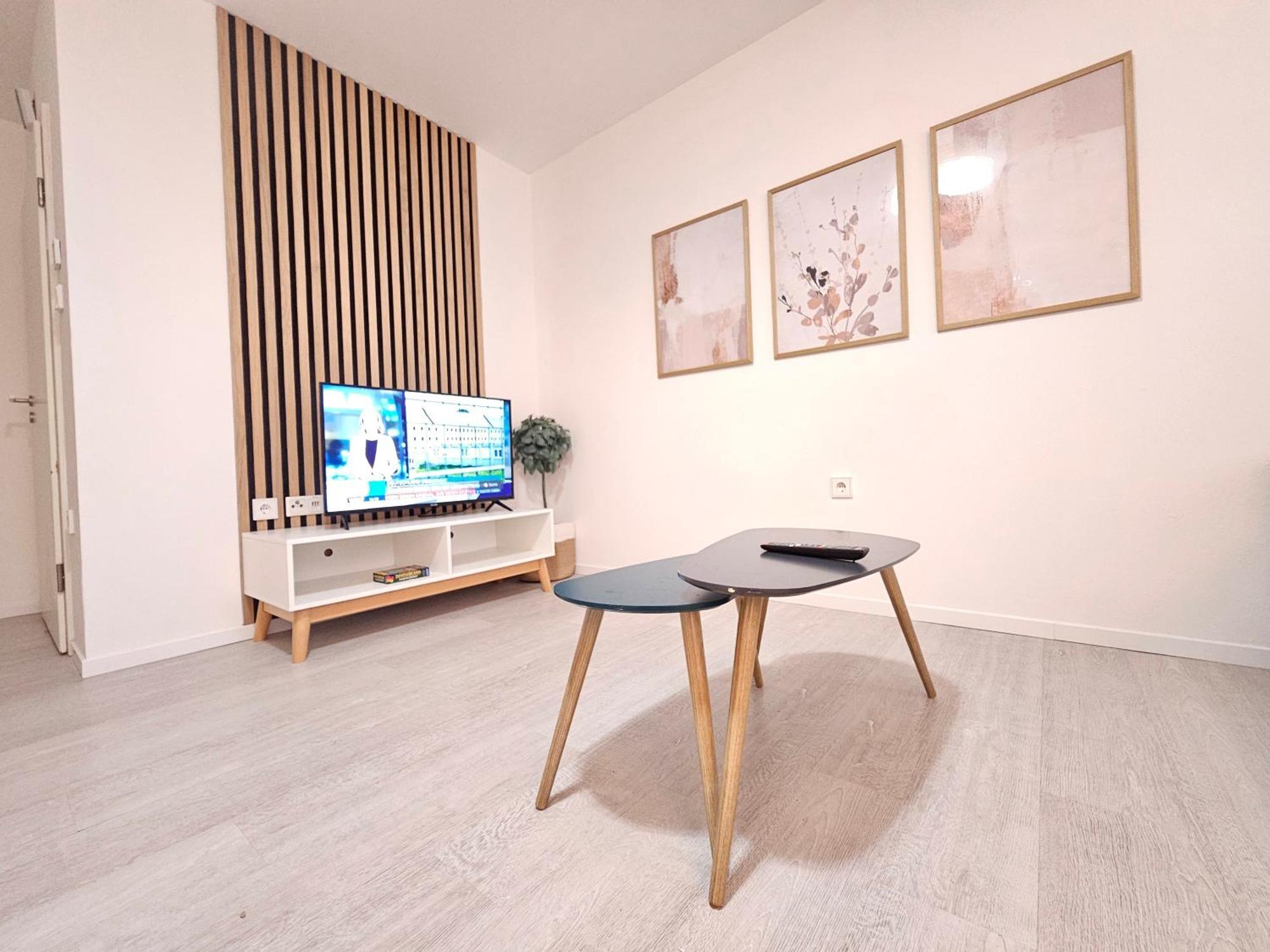 Jireh Home - Modern, Barrierearm, Klinikumsnah Minden  Esterno foto
